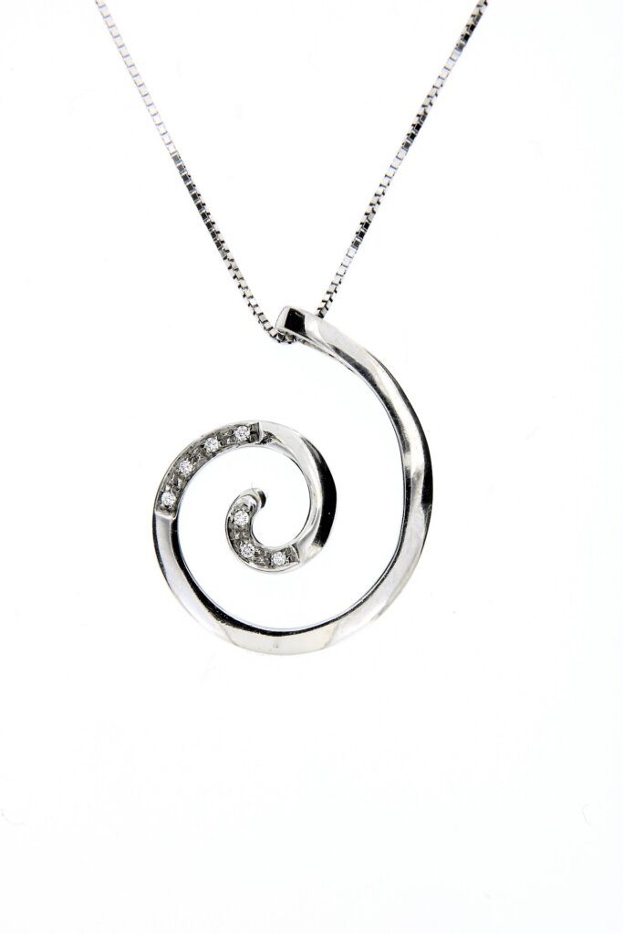 Collana oro bianco con spirale e diamanti 3