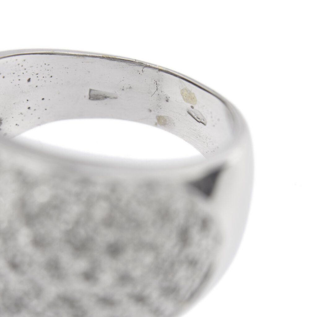 Band ring with paved diamonds