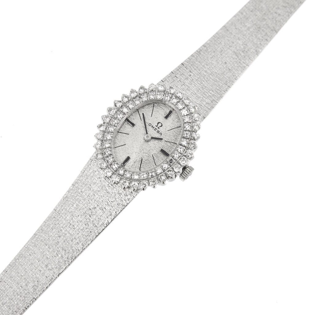 Watch in white gold and diamonds