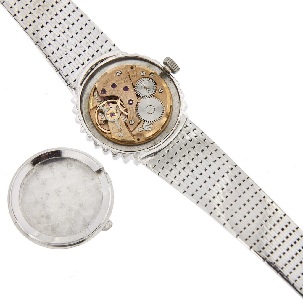 Watch in white gold and diamonds