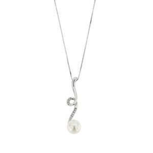 Collana in oro bianco 18 kt maglia veneta con ciondolo impeziosito da una perla di acqua dolce colore bianco sfumatura grigia da 8-8.5 mm, ottima lucentezza e 7 diamanti taglio brillante da 0.01 ct cad totale 0.07 ct Colore GH Purezza VS.