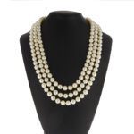 collana oro con perle a multifilo (3 fili) su collo