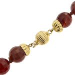 chiusura di collana con corniola