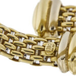 zoom dettaglio di bracciale Fope oro