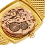 meccanismo interno di orologio Omega