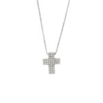 Collana maglia veneta in oro bianco 18kt con ciondolo a croce impreziosita da 51 diamanti taglio brillante da 0.012 ct cad. totale 0.61 ct - colore GH e purezza VS.