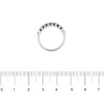 Anello riviere oro bianco con diamanti foto paragone righello per misura gioiello in cm