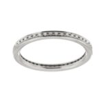 Anello eternelle in oro bianco 18kt con 50 diamanti taglio brillante da 0.01 ct cad. totale 0.50 ct, colore GH - purezza VS. Brand: Bliss.
