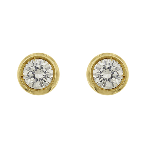 Orecchini punto luce cipollina in oro giallo 18kt con 2 diamanti taglio brillante da 0.40 ct cad. totale 0.80 ct, colore FG - purezza VS; chiusura a perno e farfallina.