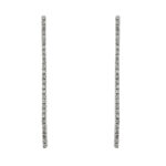 Orecchini pendenti in oro bianco 18kt con 54 diamanti, taglio brillante da 0.015 ct cad. totale 0.81 ct - colore FG e purezza VS - chiusura a perno e farfallina.